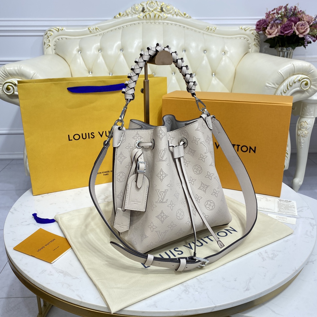 Louis Vuitton MURIA Bucket Bag Mahina Leather M58788 Light Grey